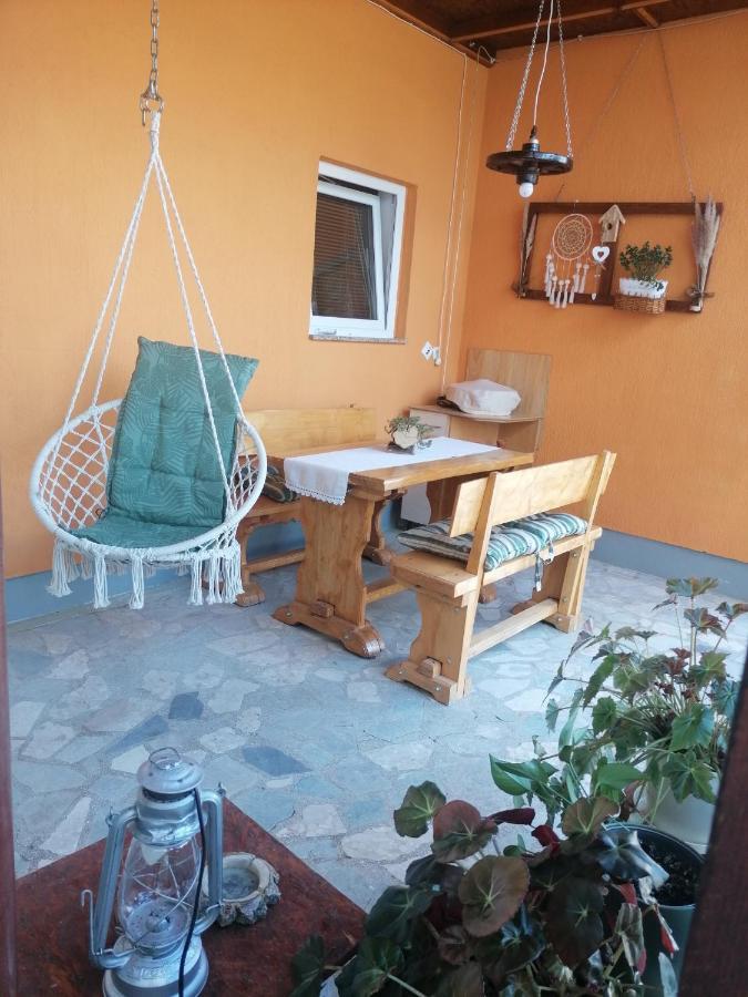 Studio Apartman Krosna Perusic エクステリア 写真