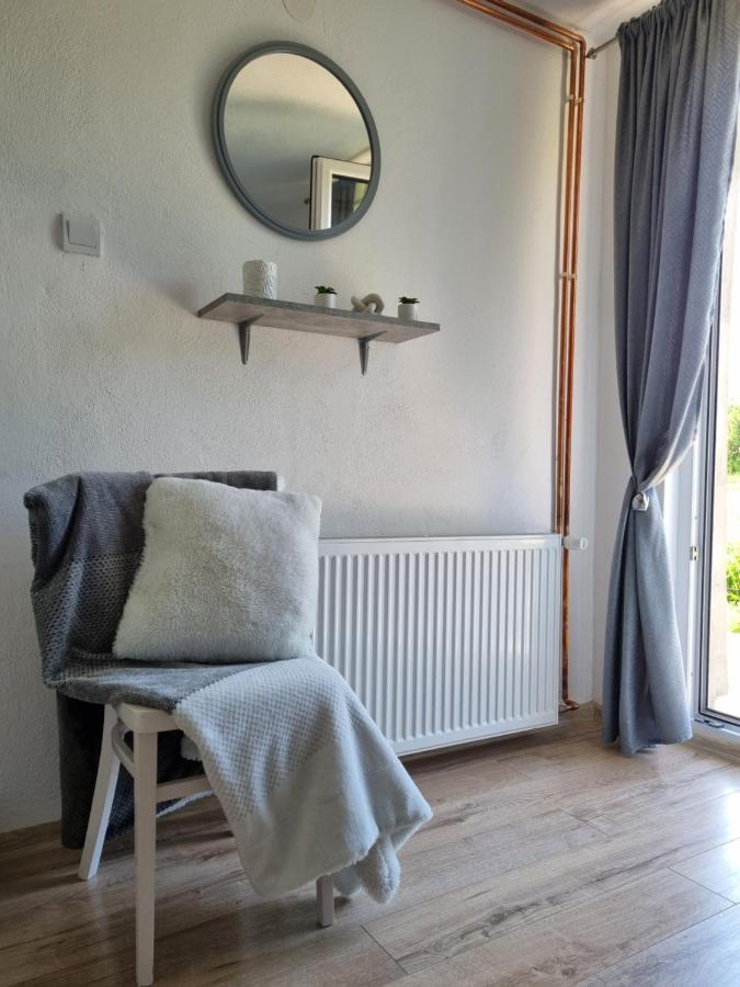 Studio Apartman Krosna Perusic エクステリア 写真