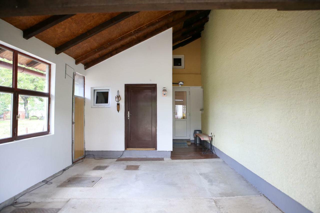 Studio Apartman Krosna Perusic エクステリア 写真